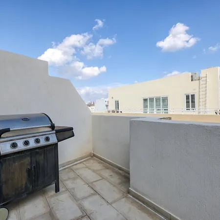 Lovely Penthouse With Private Bbq & Wifi In By 360 Estates * Gzira