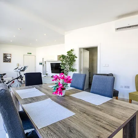 Lovely Penthouse With Private Bbq & Wifi In By 360 Estates *