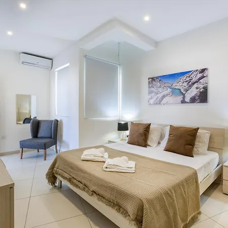 Daire Lovely Penthouse With Private Bbq & Wifi In By 360 Estates Gzira